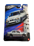 Hot Wheels JBY58 - 2001 BMW M5 - BMW 5/5 - long Card