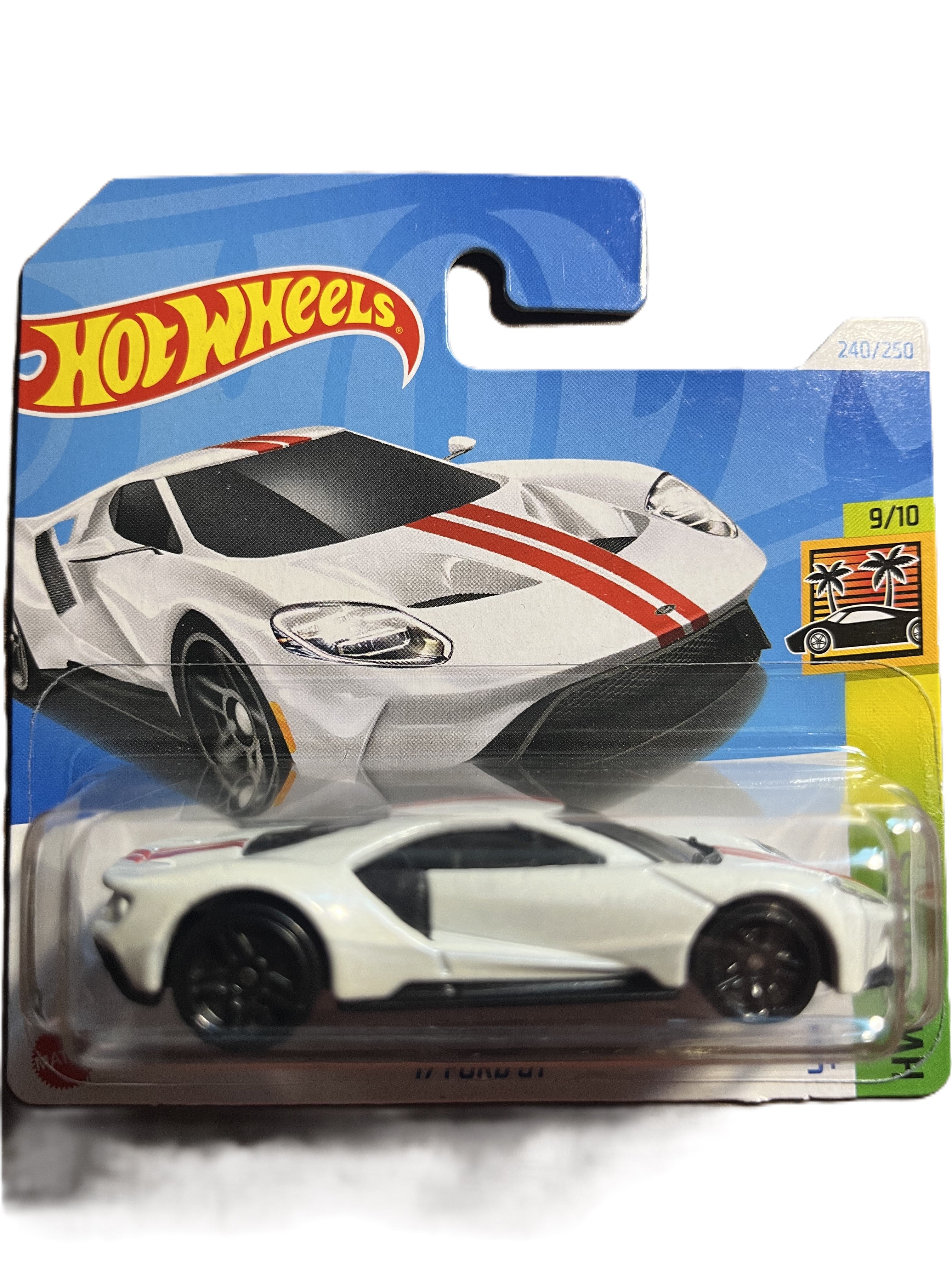 Hot Wheels HTC26 - 17 Ford GT - short Card - 2024