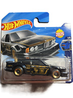 Hot Wheels HYW38 - BMW 635 CSi - short Card - 2025