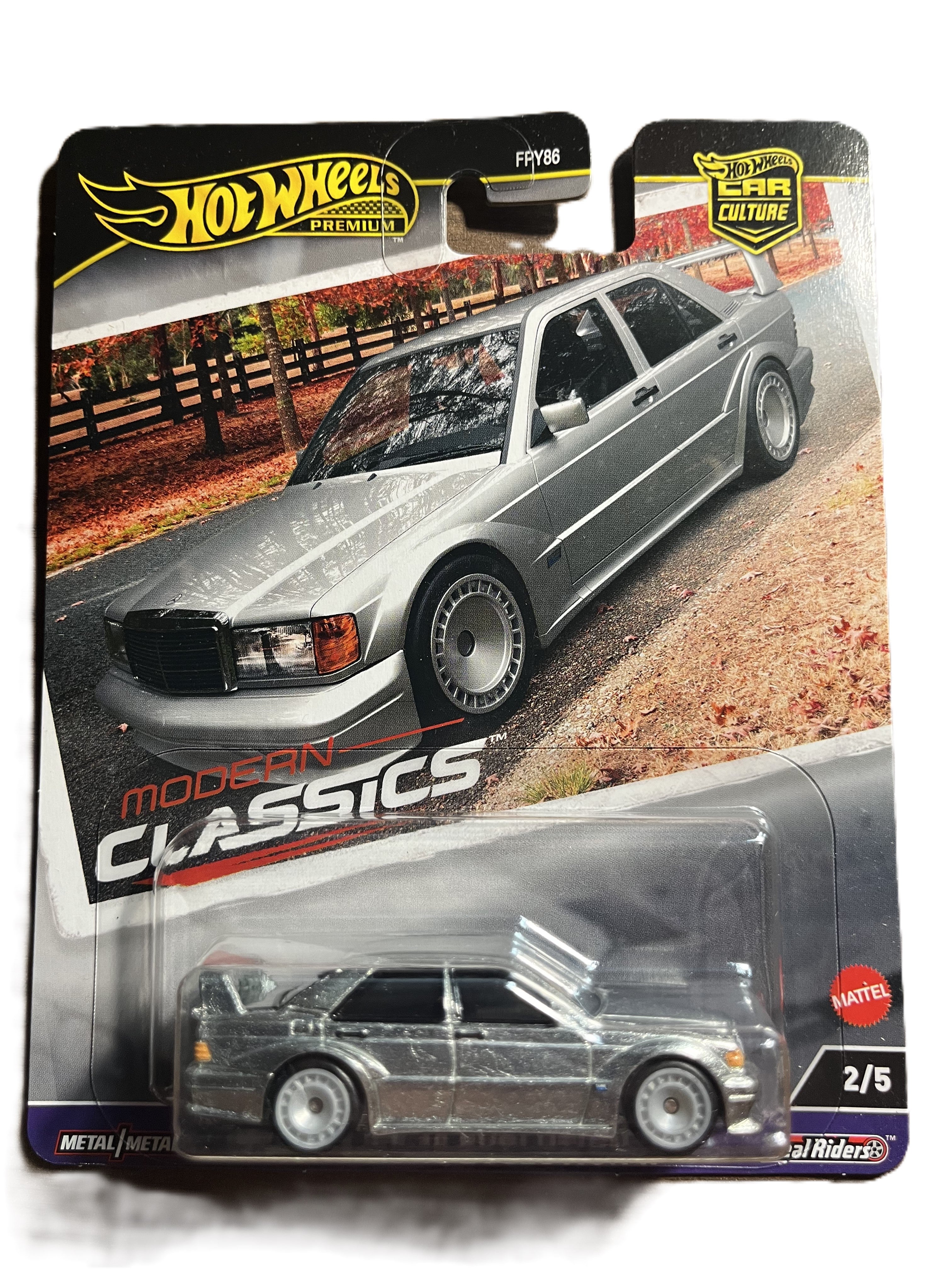 Hot Wheels HRV98 - 1990 Mercedes-Benz 190 E 2.5-16 Evolution II - Modern Classics 2/5 - Premium