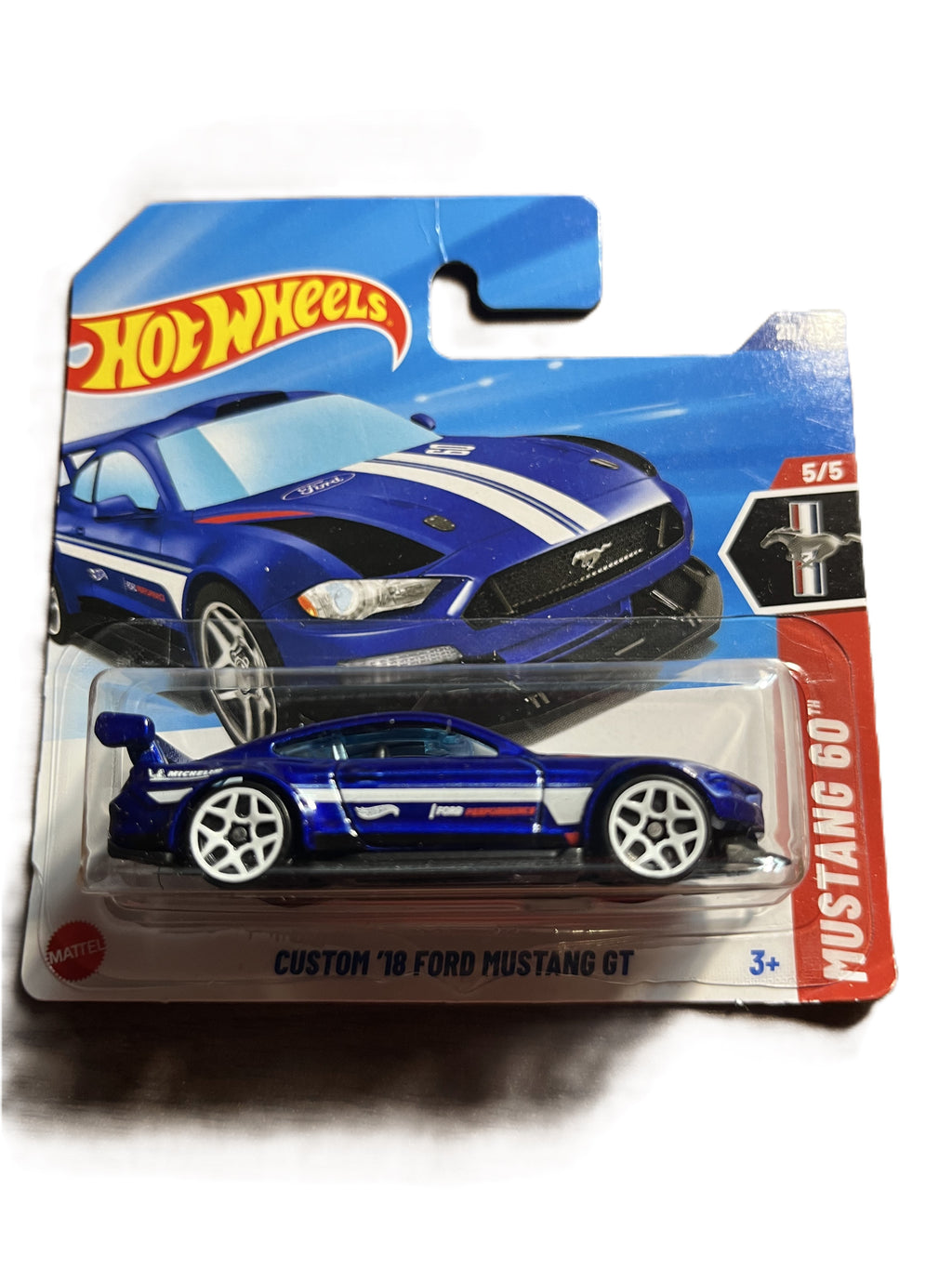Hot Wheels HYY94 - Custom 18 Ford Mustang GT - short Card - 2025