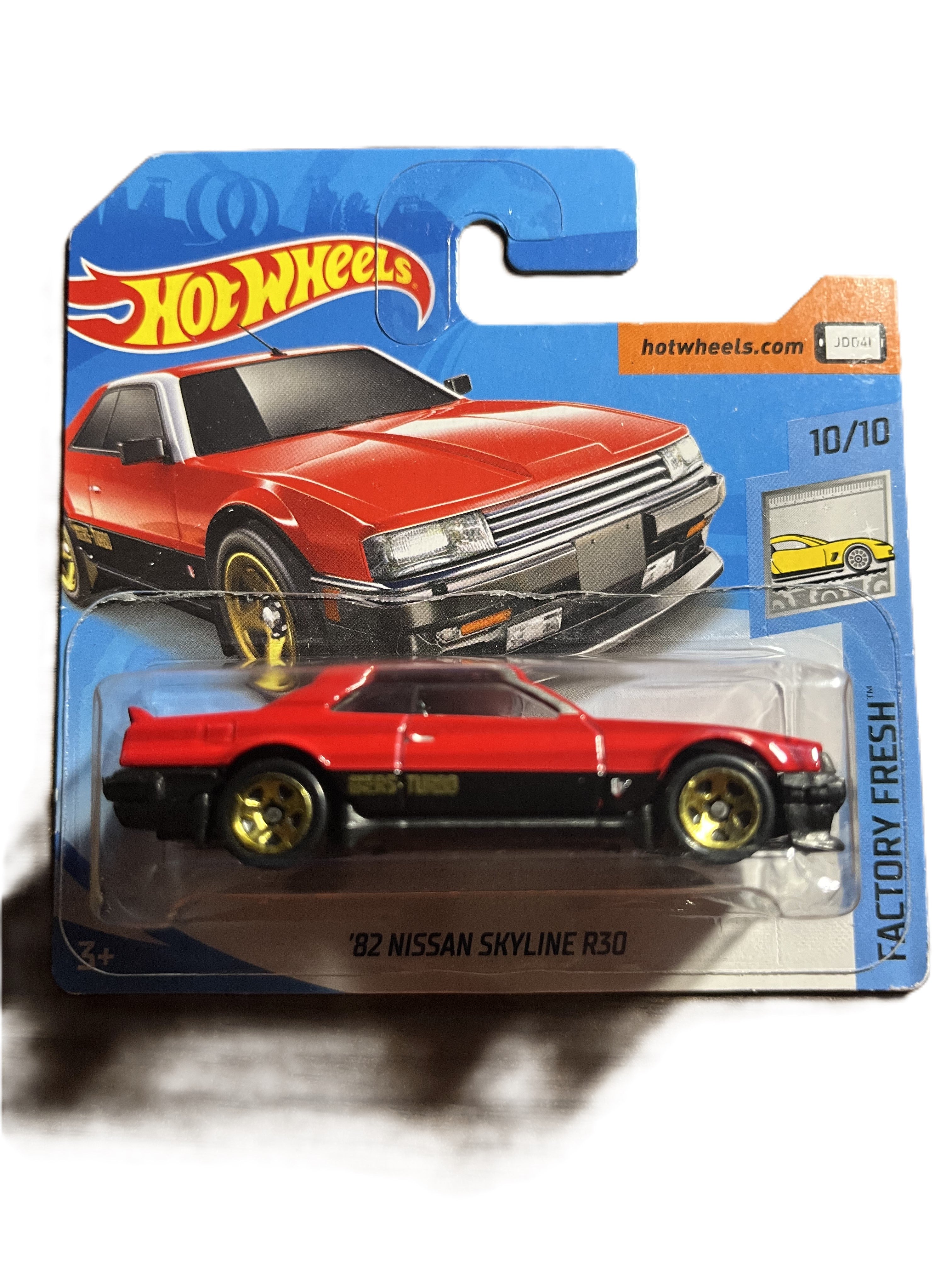 Hot Wheels FJV44 - 82 Nissan Skyline R30 - short Card - 2018