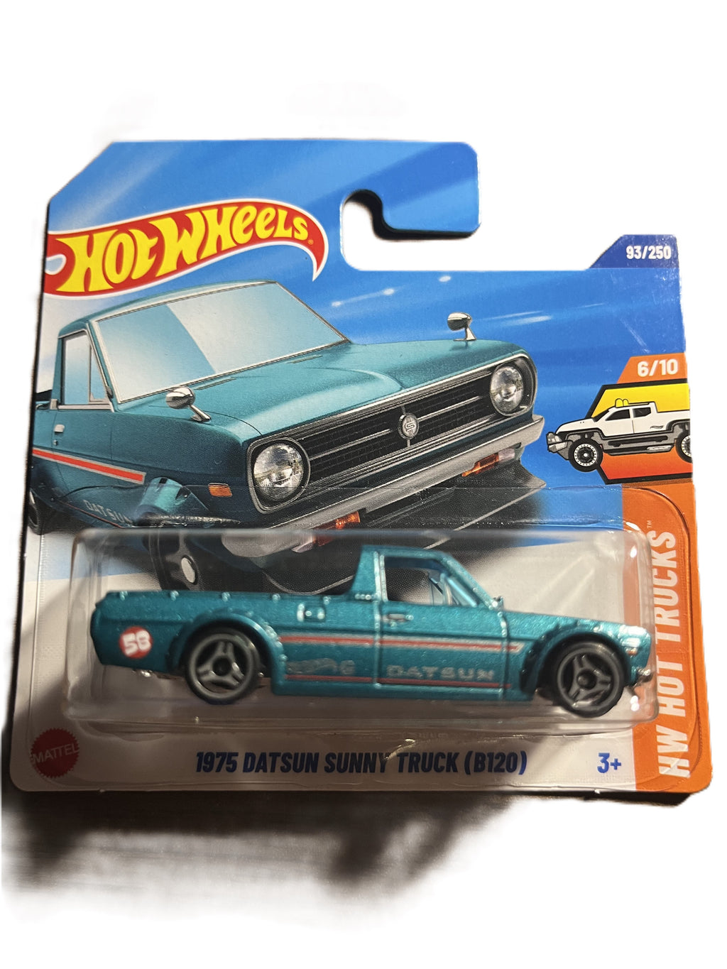 Hot Wheels HYX36 - 1975 Datsun Sunny Truck (B120) - short Card - 2025