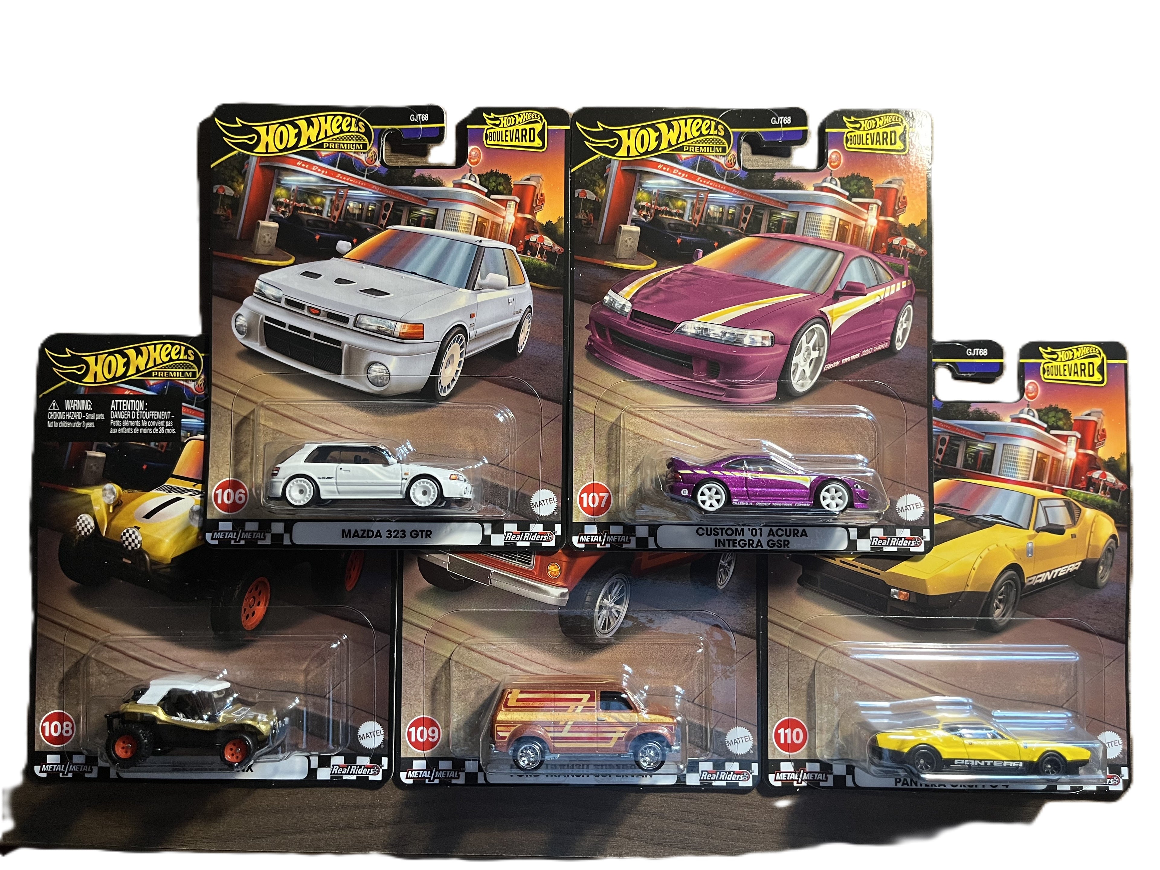 Hot Wheels GJT68 - komplettes 5er Set Boulevard 106 - 110 - Real Riders - Premium