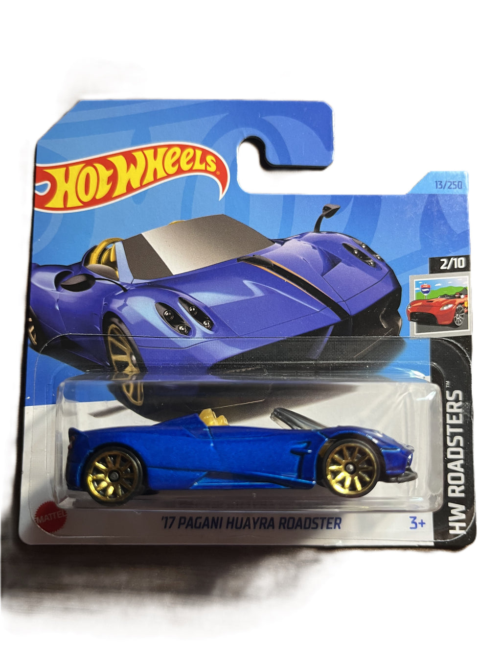 Hot Wheels HKK08 - 17 Pagani Huayra Roadster - short Card - 2023