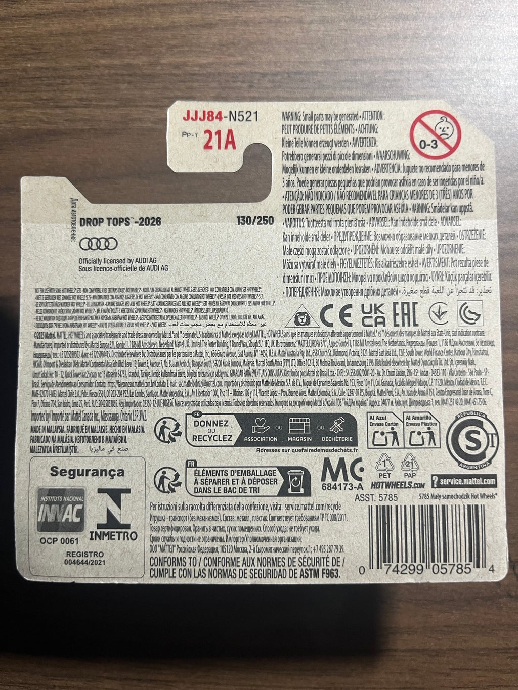 Hot Wheels JJJ84 - 2019 Audi R8 Spyder - short Card - 2026