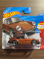 Hot Wheels JJK43 - Porsche 911 Carrera RS 2.7 - short Card - 2026